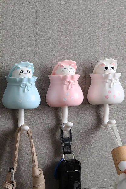 WEIQUEEN Crayon Shin-chan Keychain Funny Little Toys