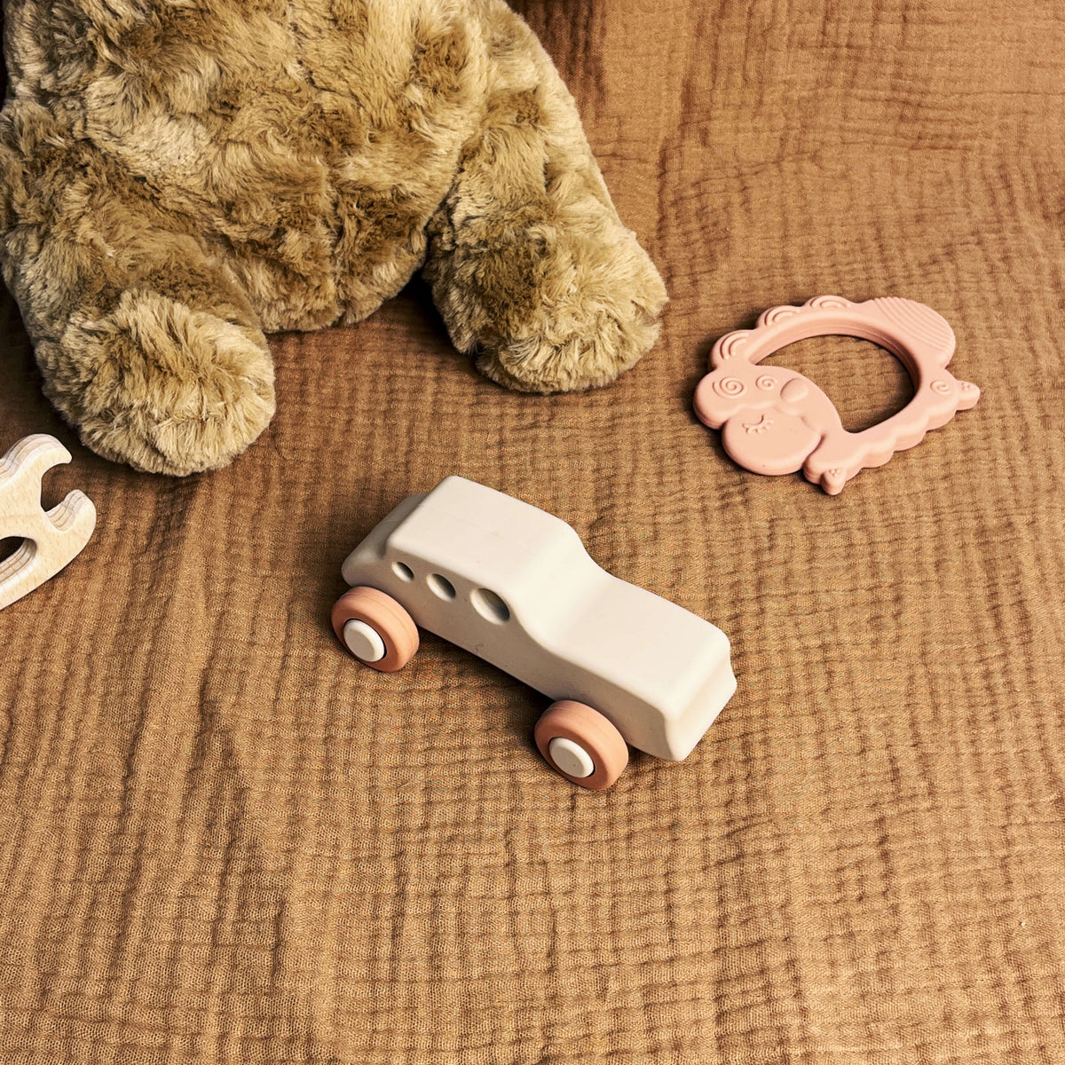 Teeny Explorers Teething Mia product detail