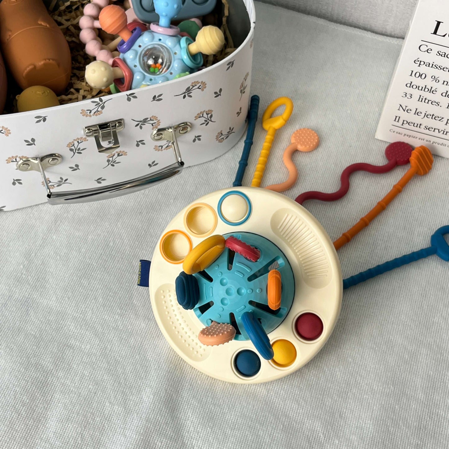 UFO Silicone Pulling Toy