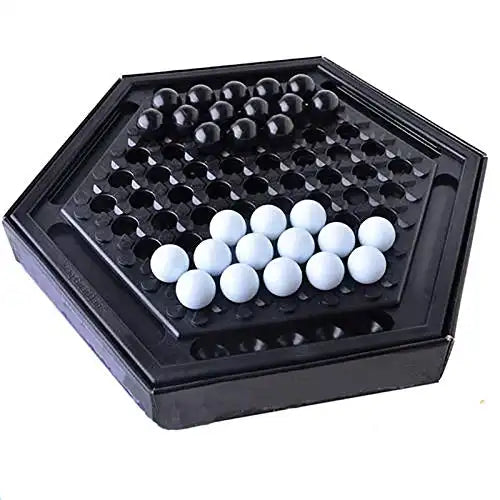 WEIQUEEN two-player chess game
