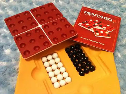 WEIQUEEN two-player chess game