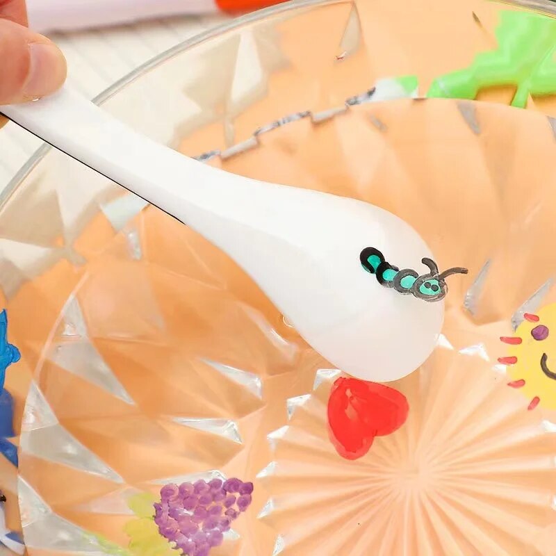 Magic Floating Painting