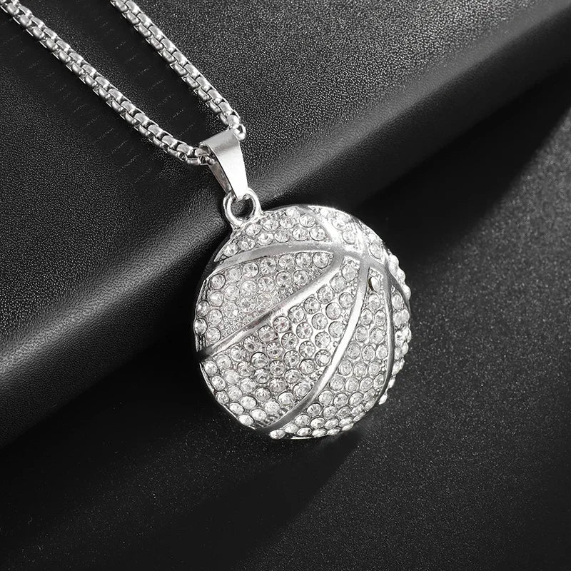 Exquisite Creative Bubble Letter Xo Inlaid White Zircon Pendant Necklace Men\\'s Fashion Casual Party Jewelry Holiday Gifts