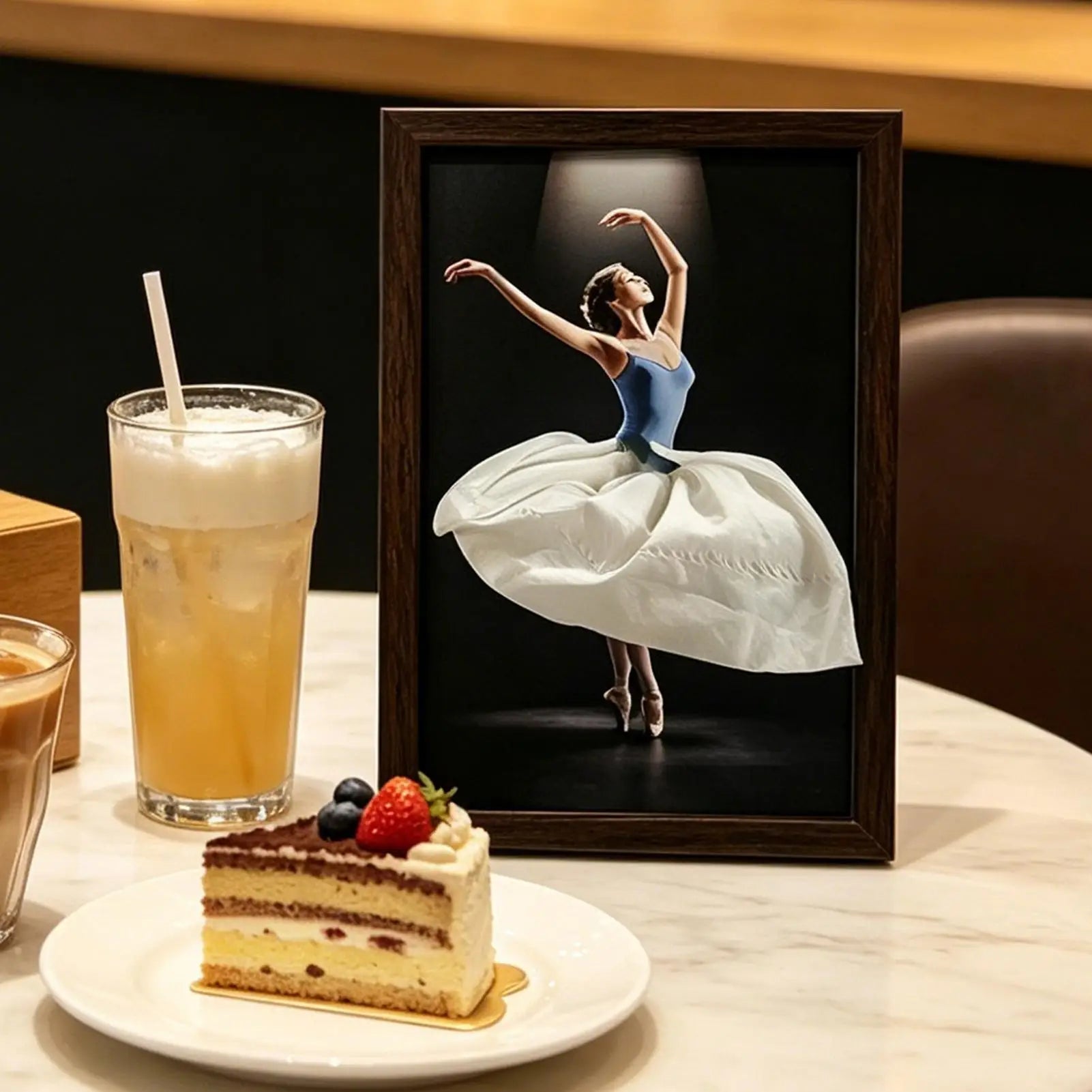 Skirt Tissue Box Skirt Ballerina Elegant Wooden Dispenser Bedroom Tissue Dispenser for Home Offices Table Bedside Bedroom