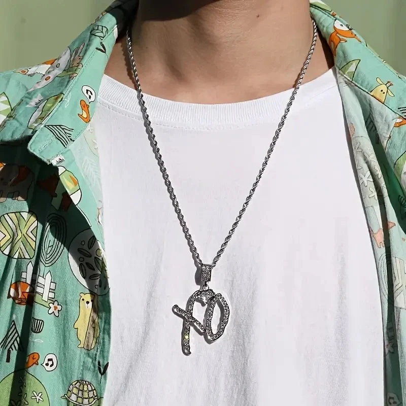 Exquisite Creative Bubble Letter Xo Inlaid White Zircon Pendant Necklace Men\\'s Fashion Casual Party Jewelry Holiday Gifts