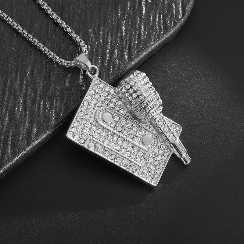 Exquisite Creative Bubble Letter Xo Inlaid White Zircon Pendant Necklace Men\\'s Fashion Casual Party Jewelry Holiday Gifts